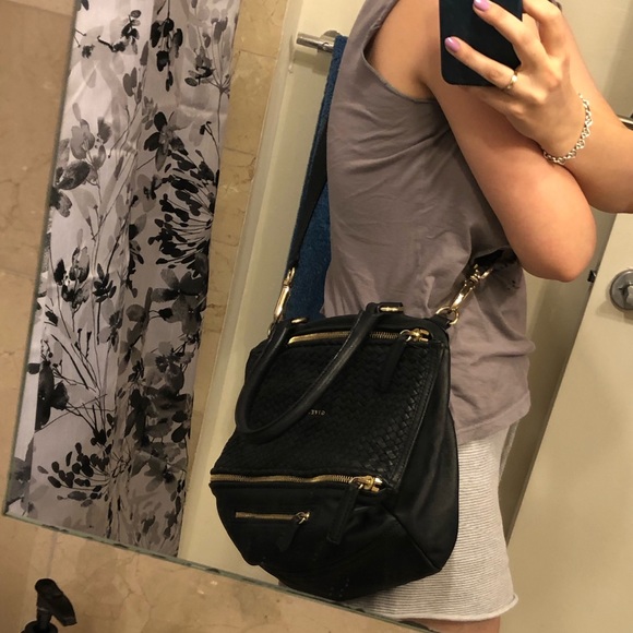 pandora medium givenchy